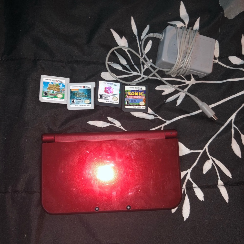 3DS+ charger & games